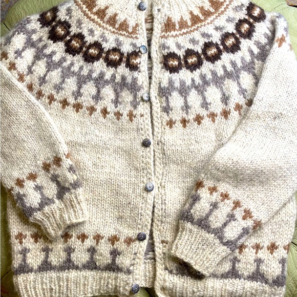 Hand Crafted Sweaters - Hand Knit Cardigan | Silver Buttons | M/XL or Oversize for S | Wool/Alpaca Blend